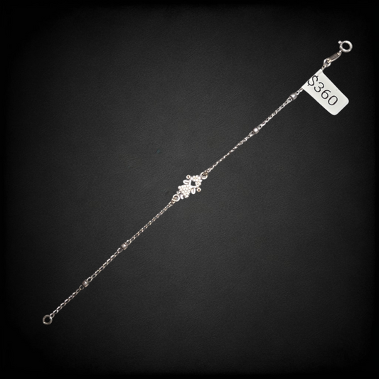 Pulsera de Plata .925 con Dije de Niña – Joyería Elegante para Dama